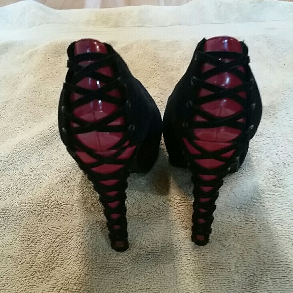 BABY GIRL  HEELS